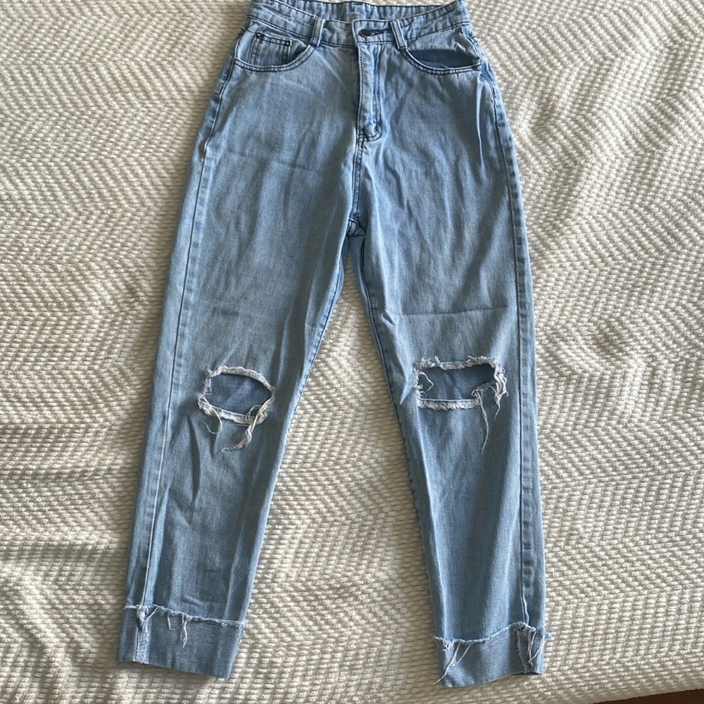 Light Wash Faded Mom Jeans — “Retro Mom Jean” — XS — Light Blue